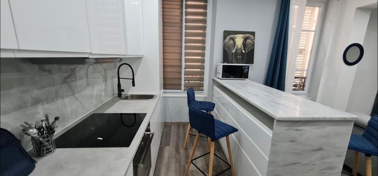 Appartement Tres Lumineux Porte De Saint-Cloud - F3 Avec Suite Parentale Parijs Buitenkant foto